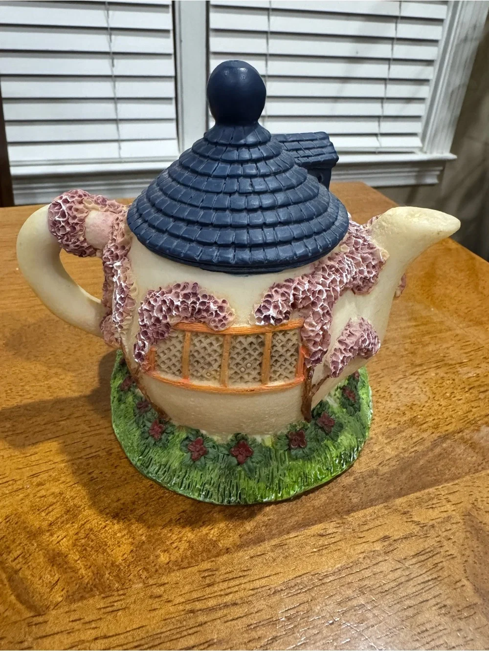 Resin Teapot Clock